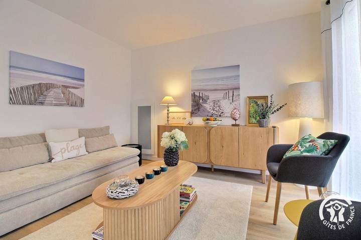 Gîte pour 4 personnes, avec terrasse et jardin à Carnac - 3