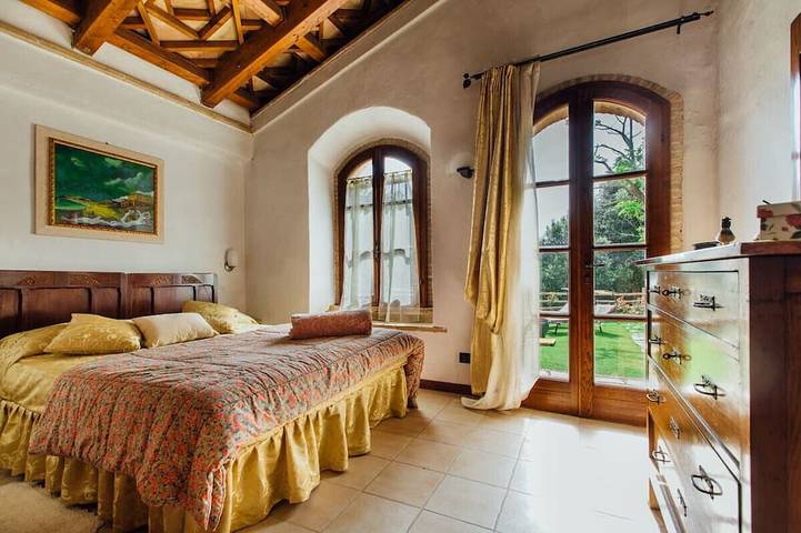 Villa pour 9 personnes, avec jacuzzi ainsi que jardin et sauna - 1