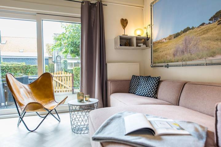 Strandhaus für 4 Personen, mit Balkon/Terrasse und Terrasse auf Ameland