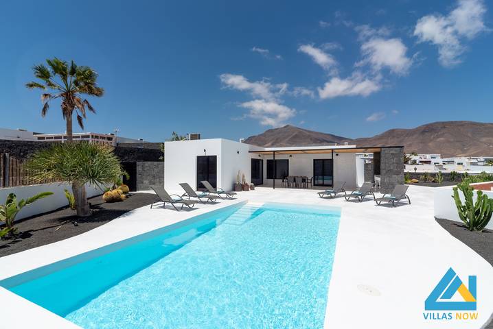 Villa für 6 Personen, mit Pool und Terrasse sowie Garten - 1