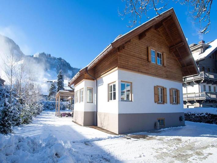 Chalet für 7 Personen, mit Terrasse und Garten in Kitzbühel