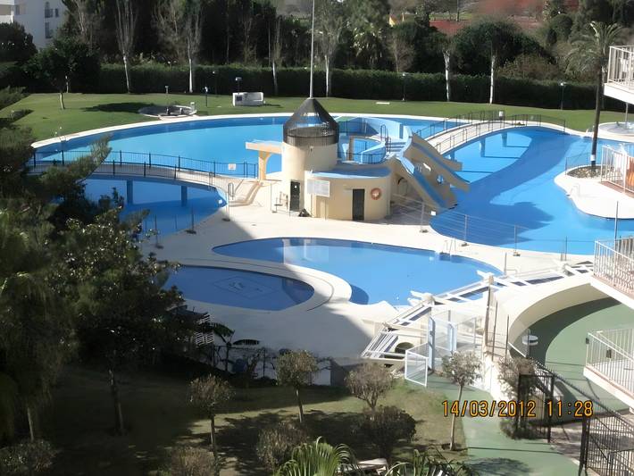 Gîte pour 4 personnes, avec jardin et bassin pour enfant à Benalmádena - 2