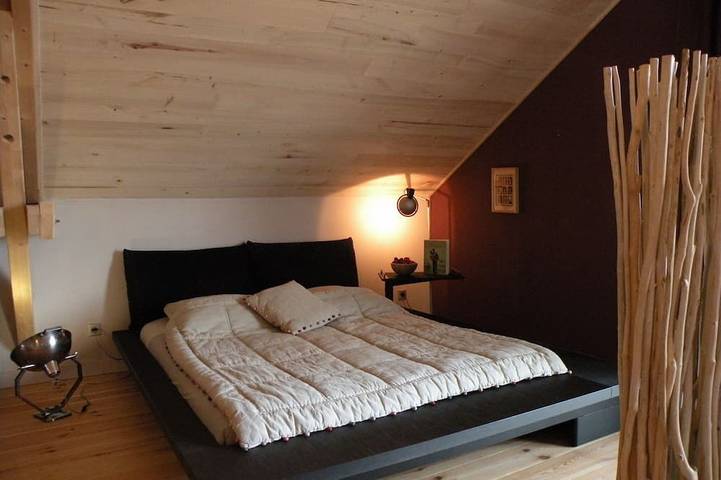 Location de vacances pour 8 personnes, avec jardin et piscine à Verrières - 3