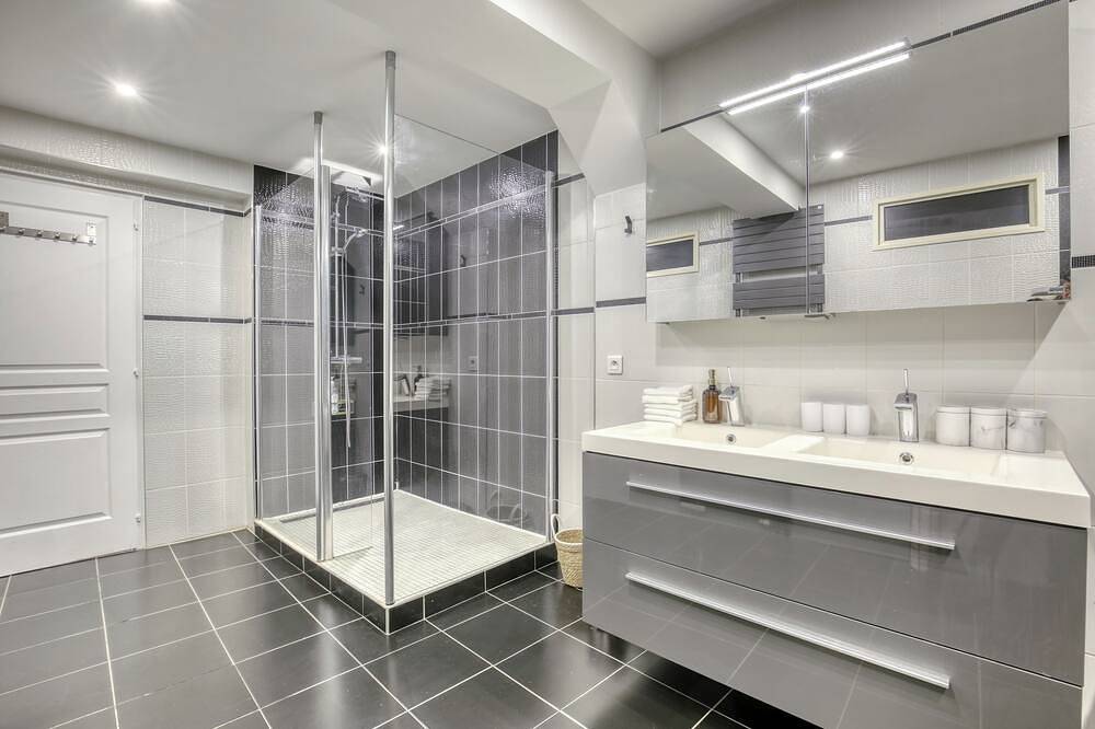 Appartement entier, Au cœur Centre-Ville Saint-Quentin -7 couchages- 3 chambres -150 m2 in Saint-Quentin, Aisne