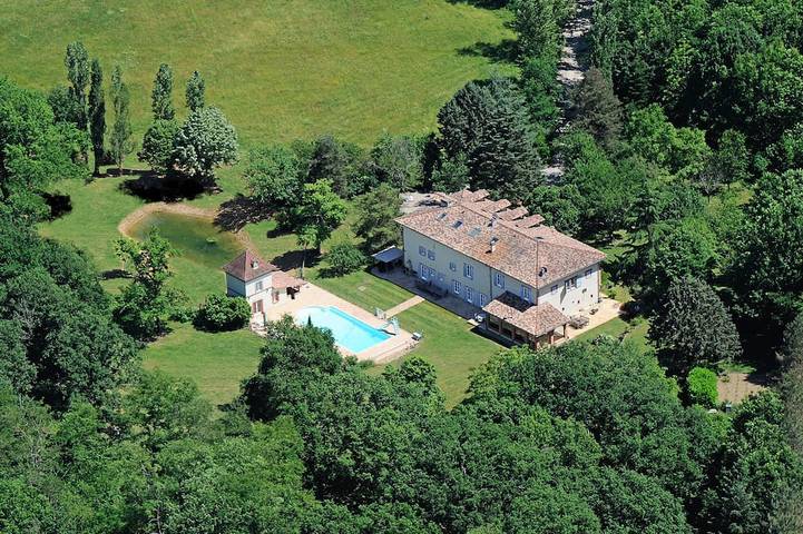 Location de vacances pour 14 personnes, avec Terrasse et Jardin à Rabastens