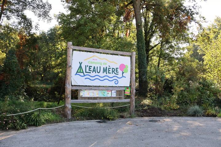 Camping pour 5 personnes, avec Terrasse et Sauna en Haute-Loire