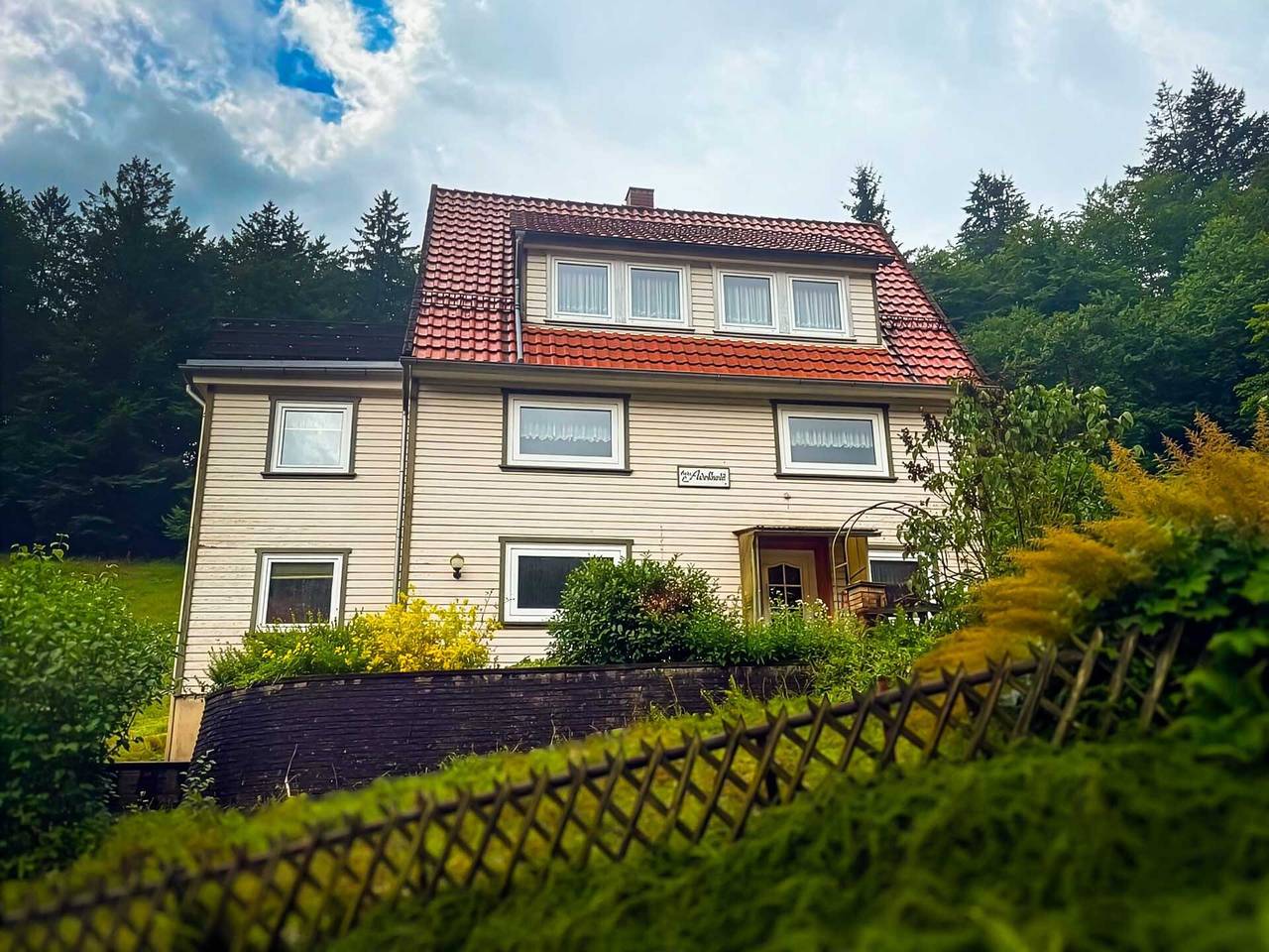 Ferienhaus Adelheid mit einmaligem Blick, privater Terrasse und Wlan in Bad Grund, Harzvorland