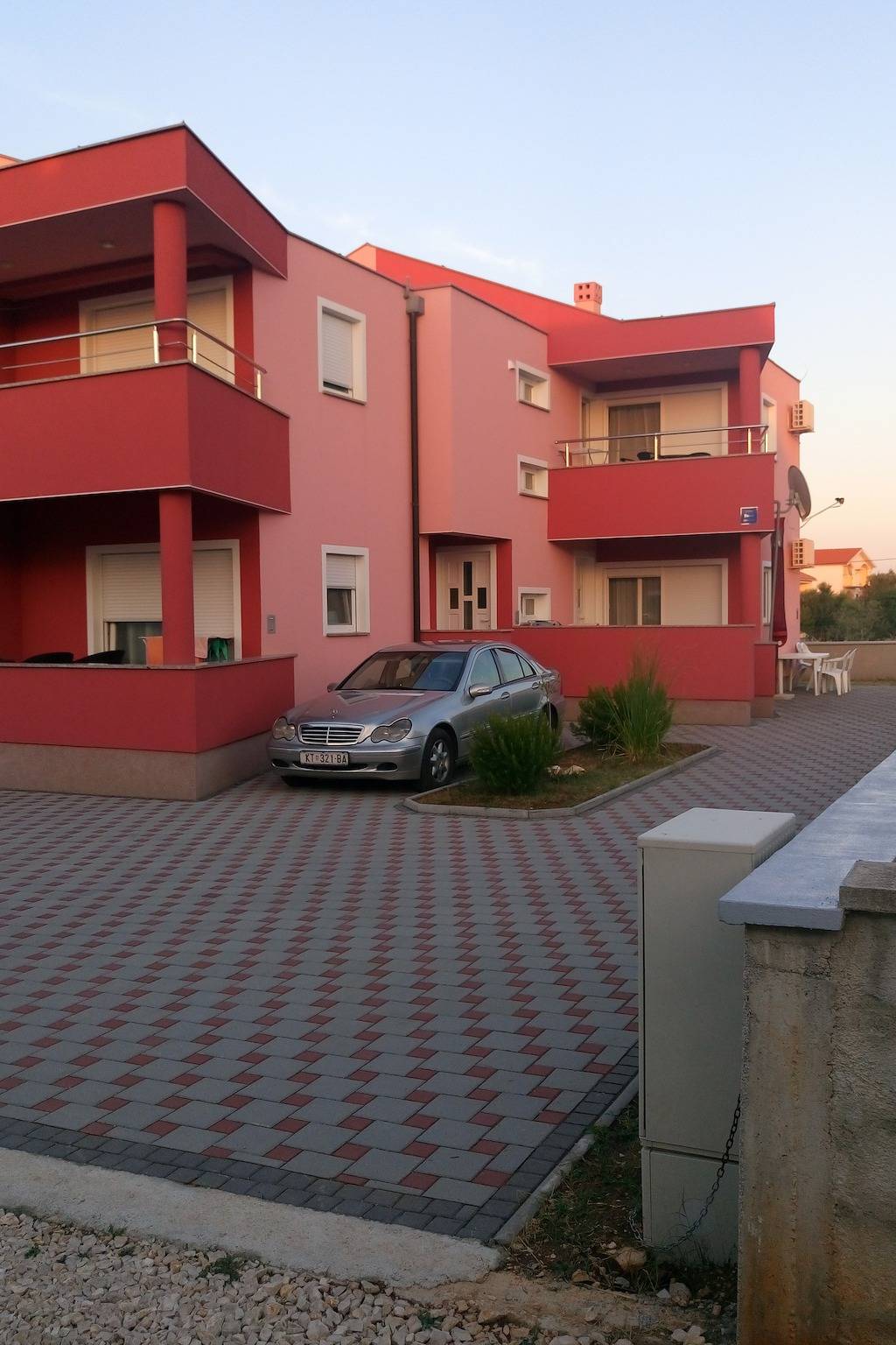 Entire apartment, Two bedroom apartment with terrace and sea view Privlaka, Zadar A-14465-b in Privlaka, Zadar