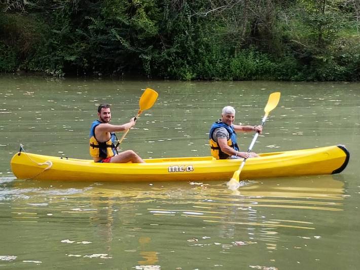 Camping pour 5 personnes, avec piscine et terrasse, animaux acceptés dans le Lot-et-Garonne