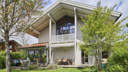 Ferienhaus für 9 Personen, mit Balkon und Garten in Waging am See