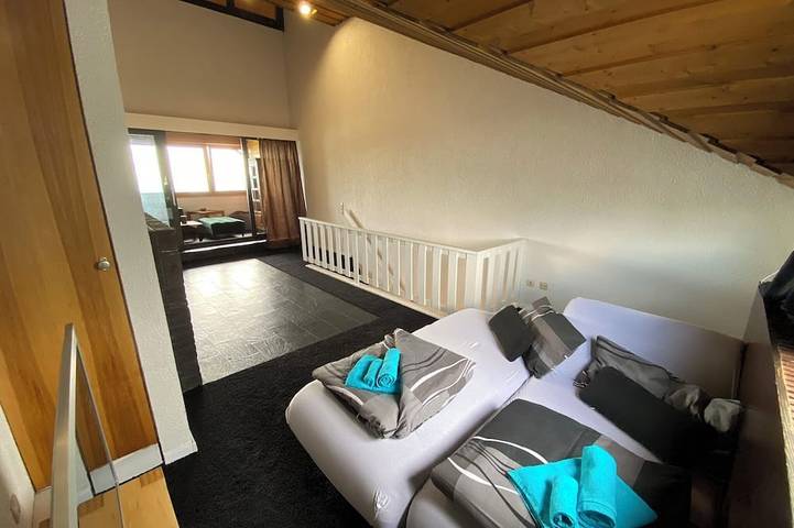 Appartement entier, Cozy Penthouse in the middle of the Bavarian Forest +Netflix +Pool +Sauna +Gym in Sankt Englmar, Vorderer Bayerischer Wald