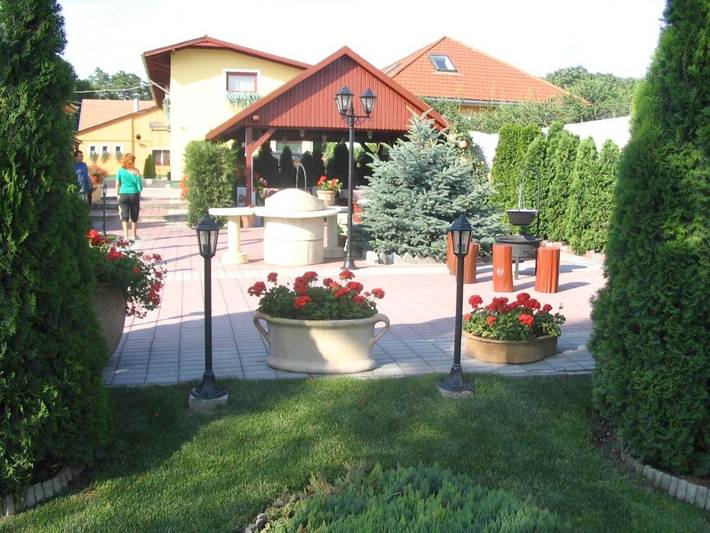 Maison d’hôte pour 2 personnes, avec jardin à Vecsés - 4