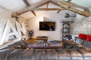 Cottage pour 2 personnes, avec terrasse ainsi que piscine et sauna à Aubussargues