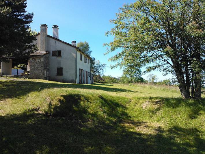 Gîte pour 22 personnes, animaux acceptés dans Auvergne-Rhône-Alpes - 2