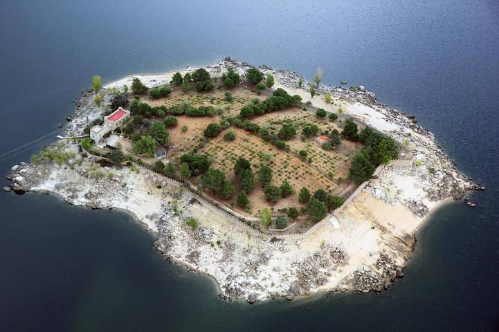 Château pour 8 personnes, avec Piscine en Espagne