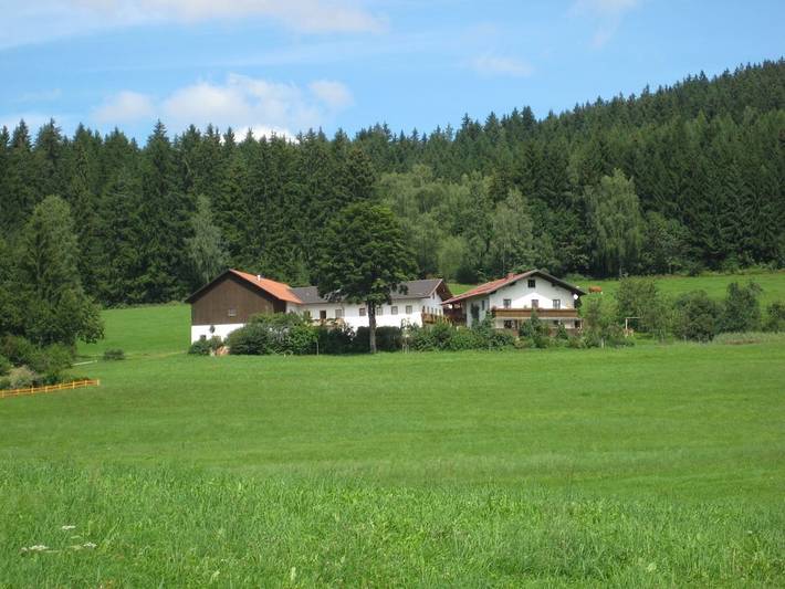 Ferienhaus für 3 Personen, mit Balkon und Garten