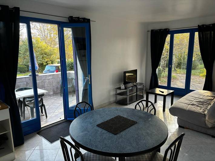 Hôtel pour 2 personnes, avec jardin et piscine, animaux acceptés à Lavilledieu - 2