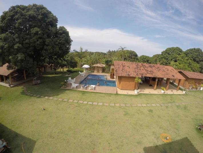 Casas e apartamentos de temporada para 2 pessoas, com jardim e terraço e ainda sauna, com animais de estimação em Guarapari