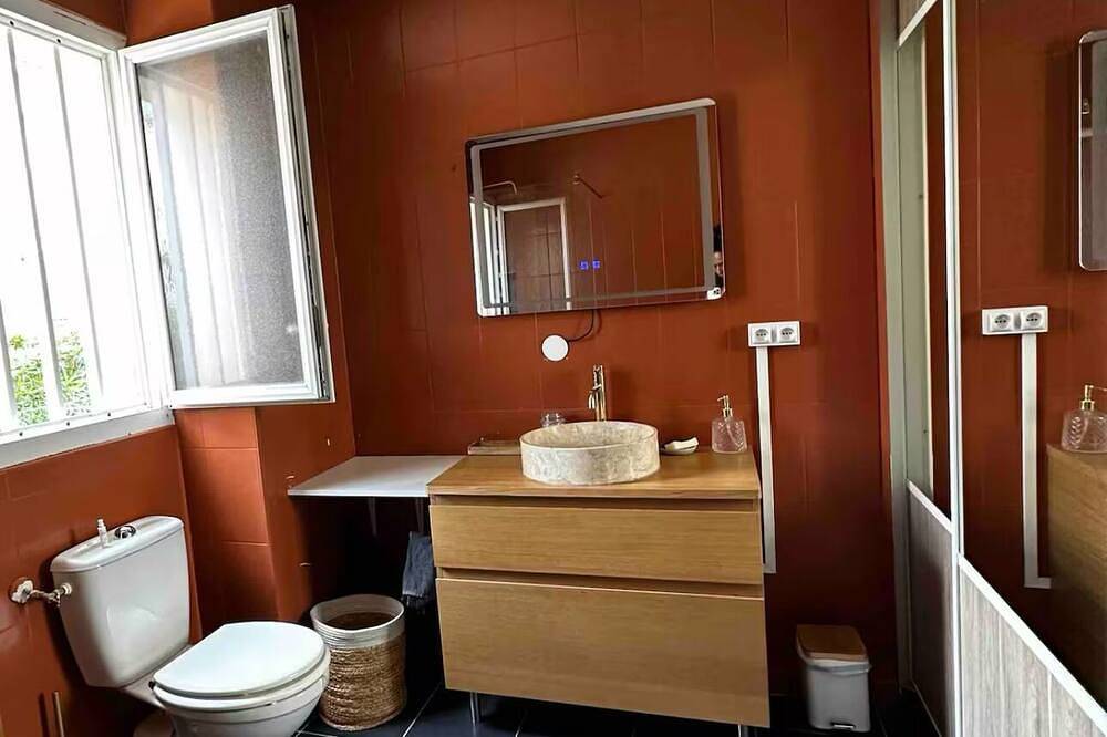 Entire apartment, Apartment near the city center and close to the sea in Peyrestortes, Perpignan region