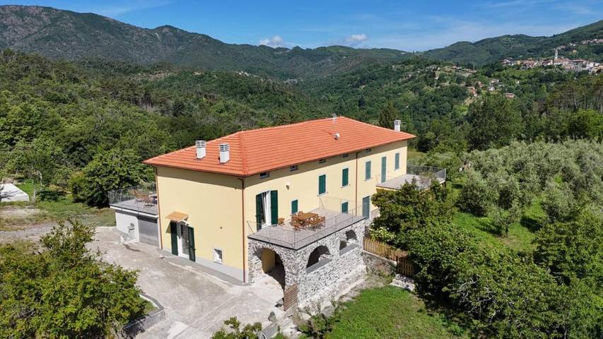 Maison de vacances pour 2 personnes, avec Jardin et Vue à Carro (Liguria)