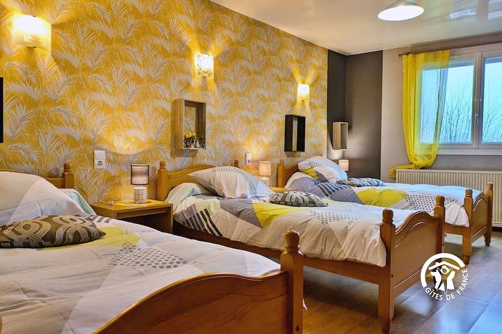 Gîte pour 6 personnes, avec jardin à Bais - 2