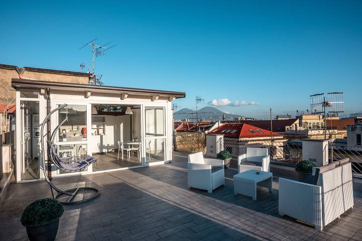 Vacation rental for 3 people, with Balcony and Terrace in Naples