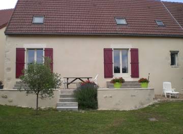 Gîte pour 6 personnes, avec jardin et terrasse dans le Cher