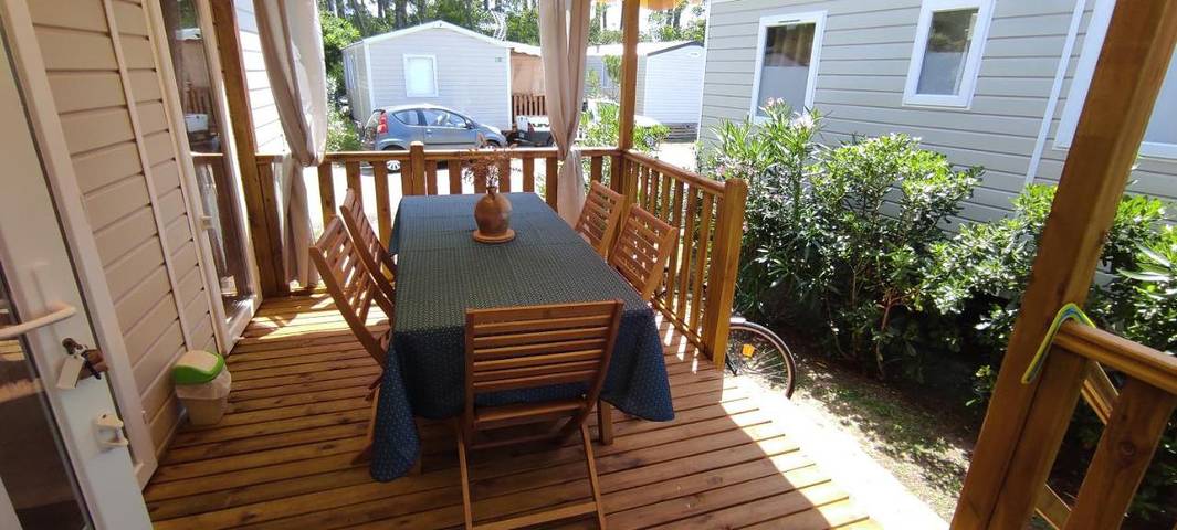 Camping pour 4 personnes, avec Terrasse et Jardin ainsi que Bassin pour enfant et Piscine à Lège-Cap-Ferret - 3