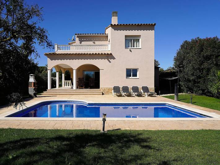 Villa pour 8 personnes, avec jardin, animaux acceptés à Sant Pere Pescador
