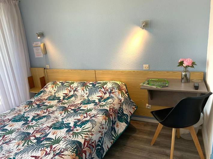 Hôtel pour 2 personnes, avec balcon, animaux acceptés dans Thermes Sarrailh - 2