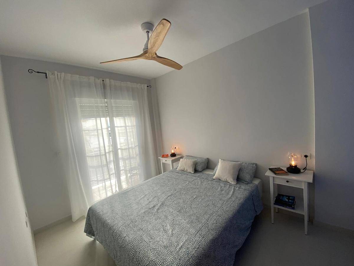 Apartamento entero, Pionono1 Calahonda Piscina in Urbanización La Perla de Andalucía, Calahonda
