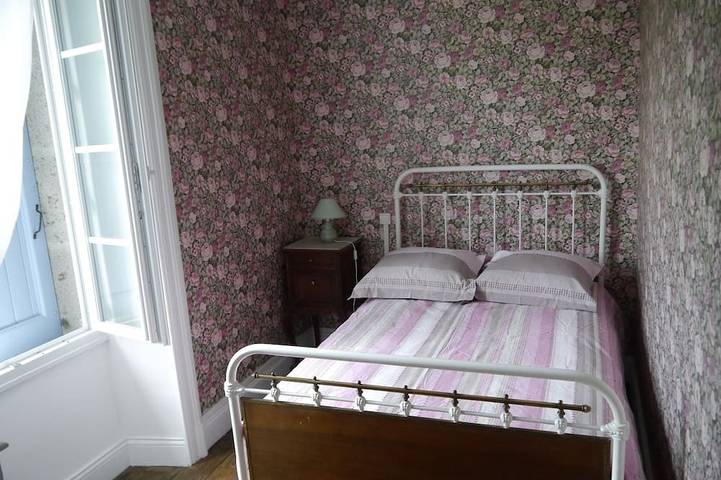 Location de vacances pour 8 personnes, avec jardin à Vézac (Cantal) - 2