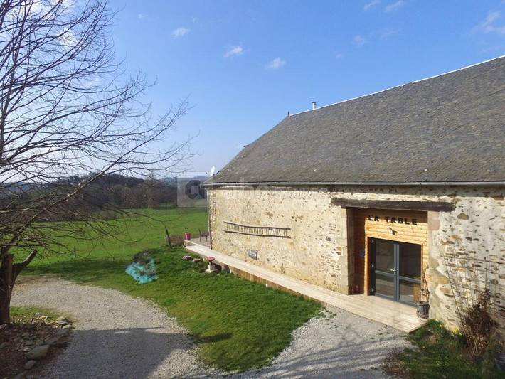 Chambre d’hôte pour 2 personnes, avec vue sur le lac ainsi que vue et jardin à Saint-Germain-les-Vergnes - 3