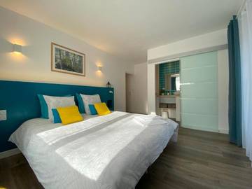 Gîte pour 8 personnes, avec jardin et vue à Marcols-les-Eaux