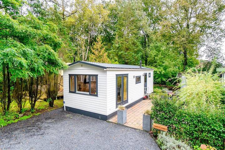 Chalet für 4 Personen, mit Sauna und Garten