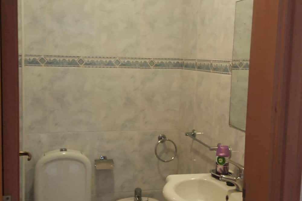 Entire apartment, Apartment in Ponta Delgada - Central and with good location in São Miguel Island, Ponta Delgada