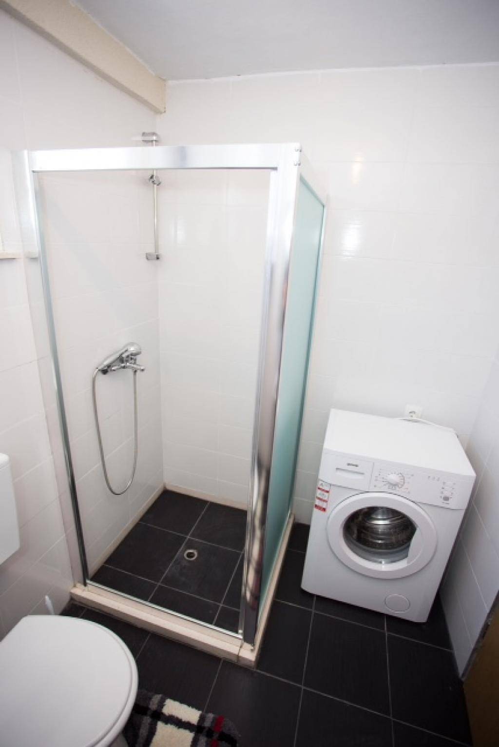 Ganze Wohnung, Ferienwohnung für 3 Personen mit Meerblick in Mokosica, Dubrovnik-Neretva