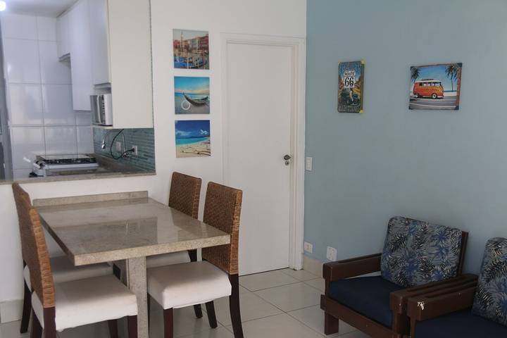 Casas e apartamentos de temporada para 8 pessoas, com terraço e jardim no Litoral Paulista
