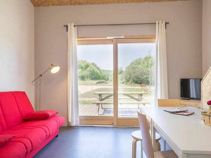 Zeitgenössische Holzhütte im Nationalpark mit Parkplatz und modernen Annehmlichkeiten in Leuglay, Montbard und Umgebung