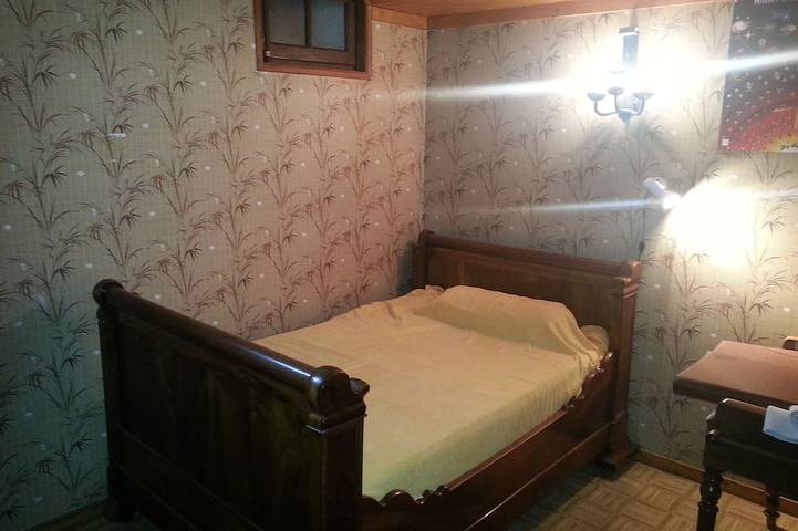 Location de vacances pour 8 personnes, avec terrasse ainsi que piscine et jardin à Châtillon-en-Michaille - 3