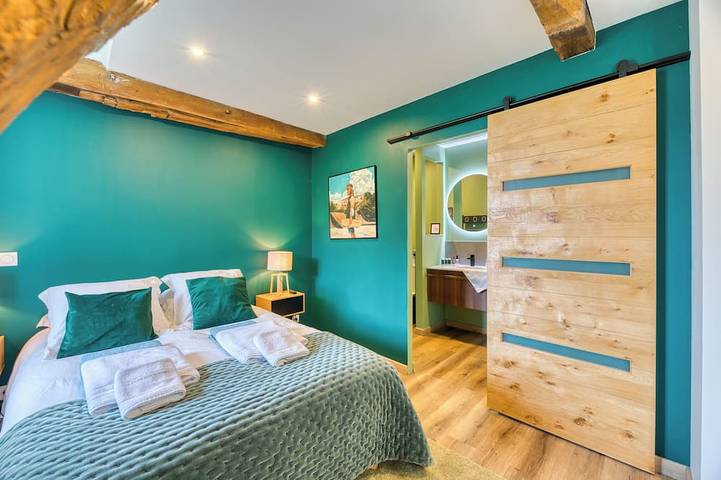 Location de vacances pour 6 personnes, avec jardin ainsi que jacuzzi et balcon, animaux acceptés à La Bouille - 2