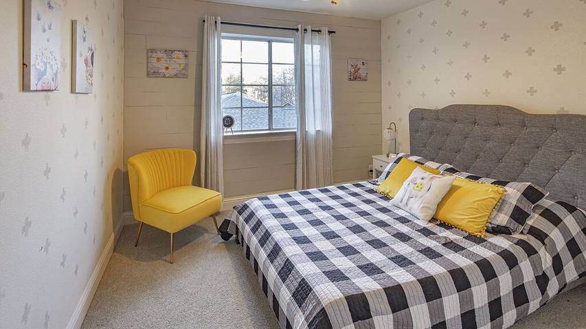 Vacation rental for 12 people, with yard in Twain Harte