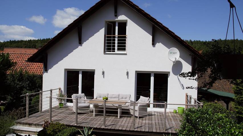Ferienhaus für 6 Personen, mit Terrasse und Pool sowie Garten in Thüringen