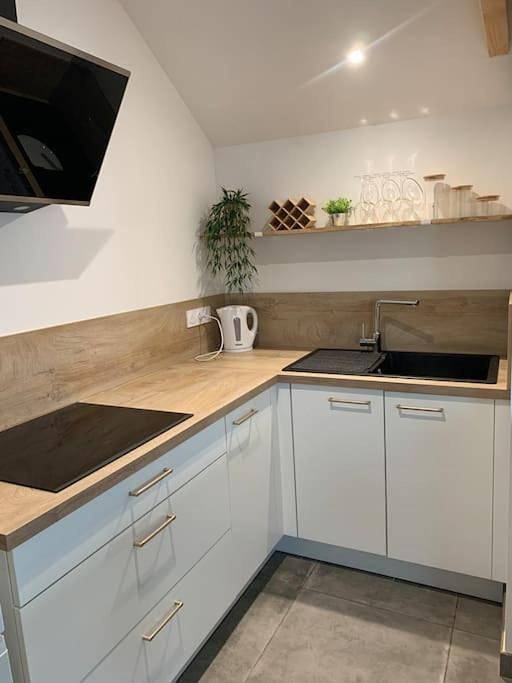 Appartement entier, Logement T2 indépendant 10 mn Angers in Loire-Authion, Vallée de la Loire