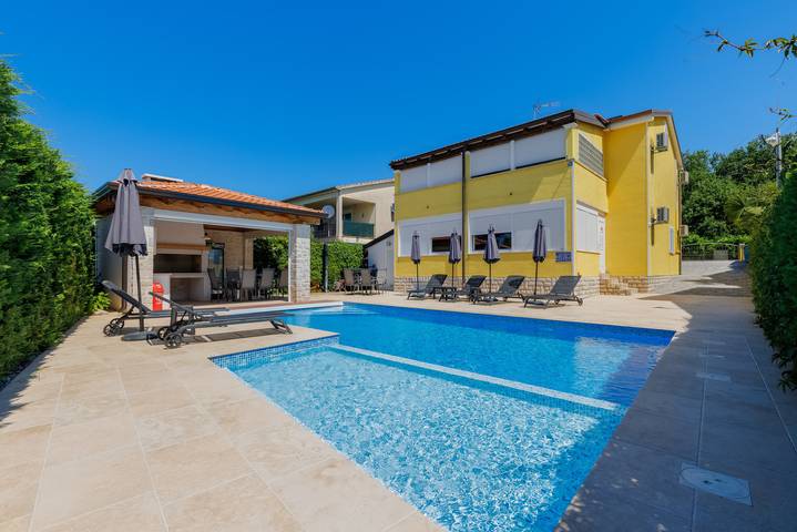 Studio entier, Apartments Zely with Outdoor Pool in Poreč, Grad Poreč