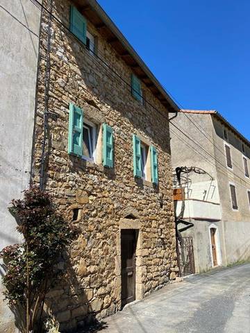 Gîte pour 5 personnes, avec vue et jardin à Creissels