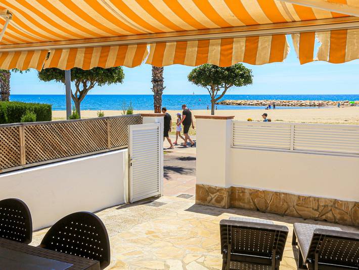 Ferienhaus für 8 Personen, mit Terrasse und Garten in Katalonien