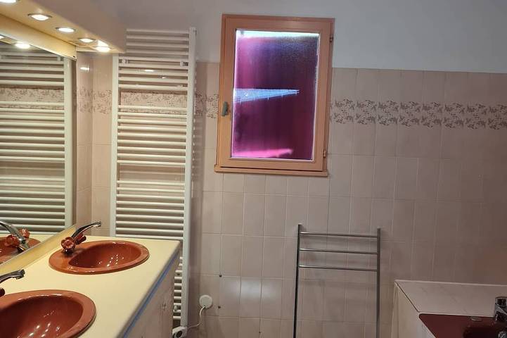 Location de vacances pour 13 personnes, avec Balcon et Jardin à Saint-Pierre-de-Colombier - 4