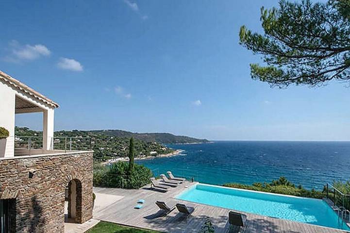 Villa pour 8 personnes, avec terrasse et jardin