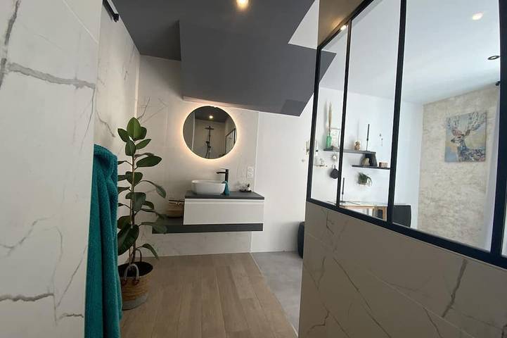 Gîte pour 5 personnes, avec jardin ainsi que jacuzzi et terrasse à Saint-Quay-Perros - 4